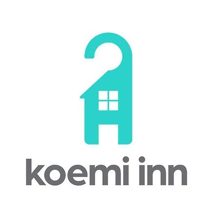 Koemi Hotel Кемптън Парк Екстериор снимка