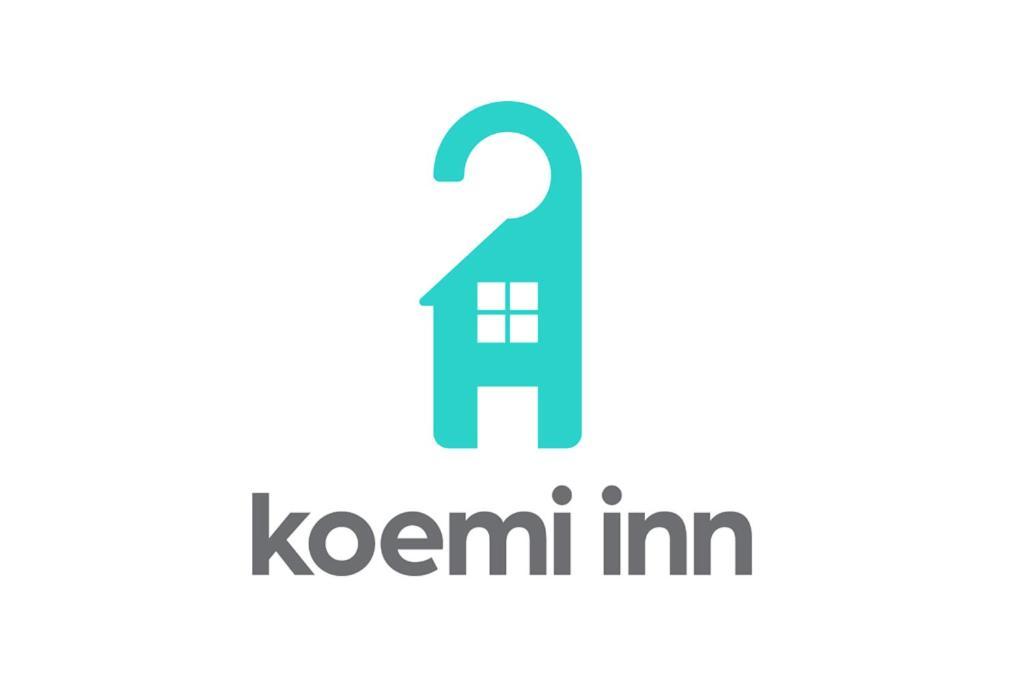 Koemi Hotel Кемптън Парк Екстериор снимка